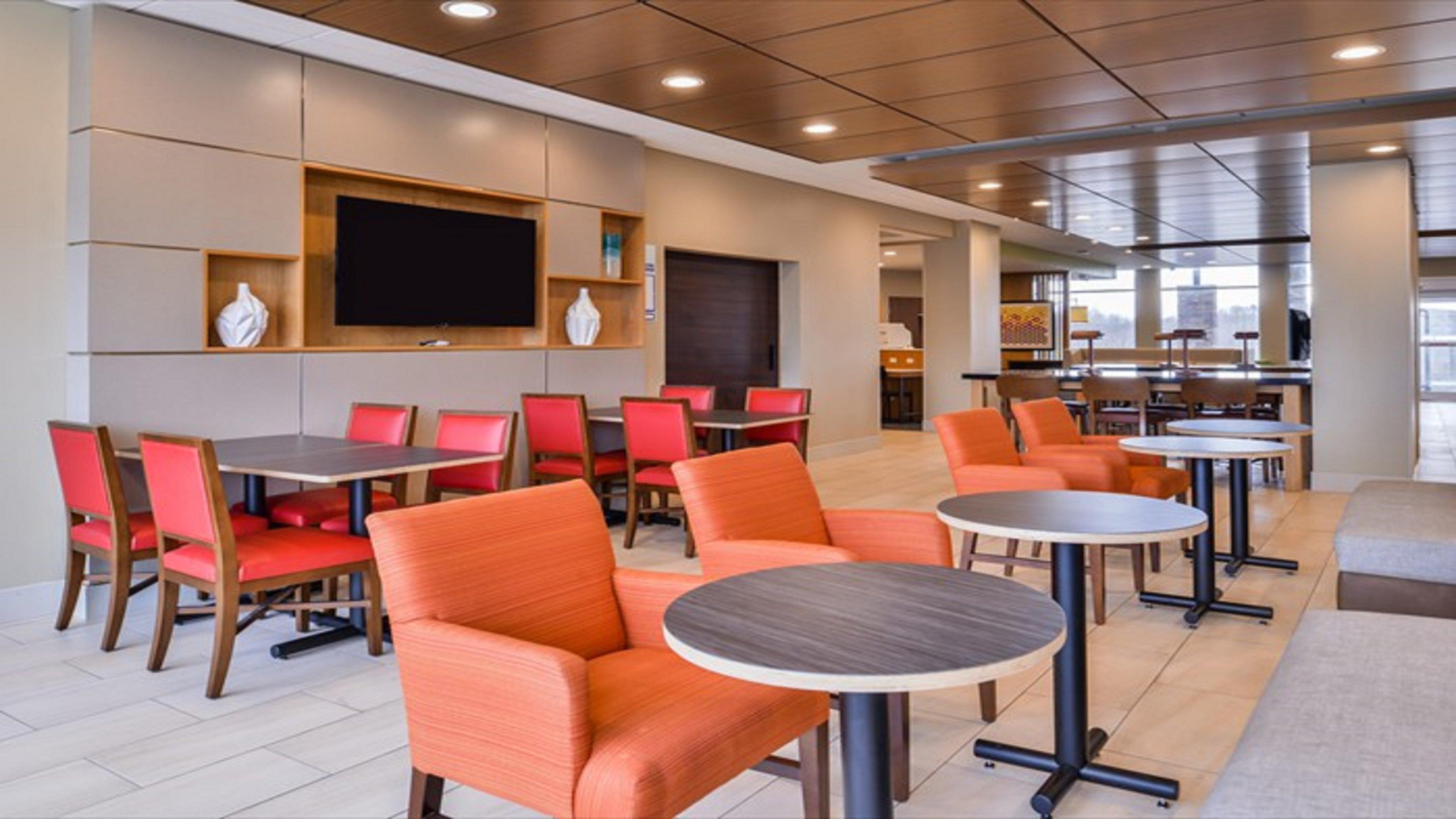 Holiday Inn Express & Suites - Parkersburg East By Ihg Eksteriør billede