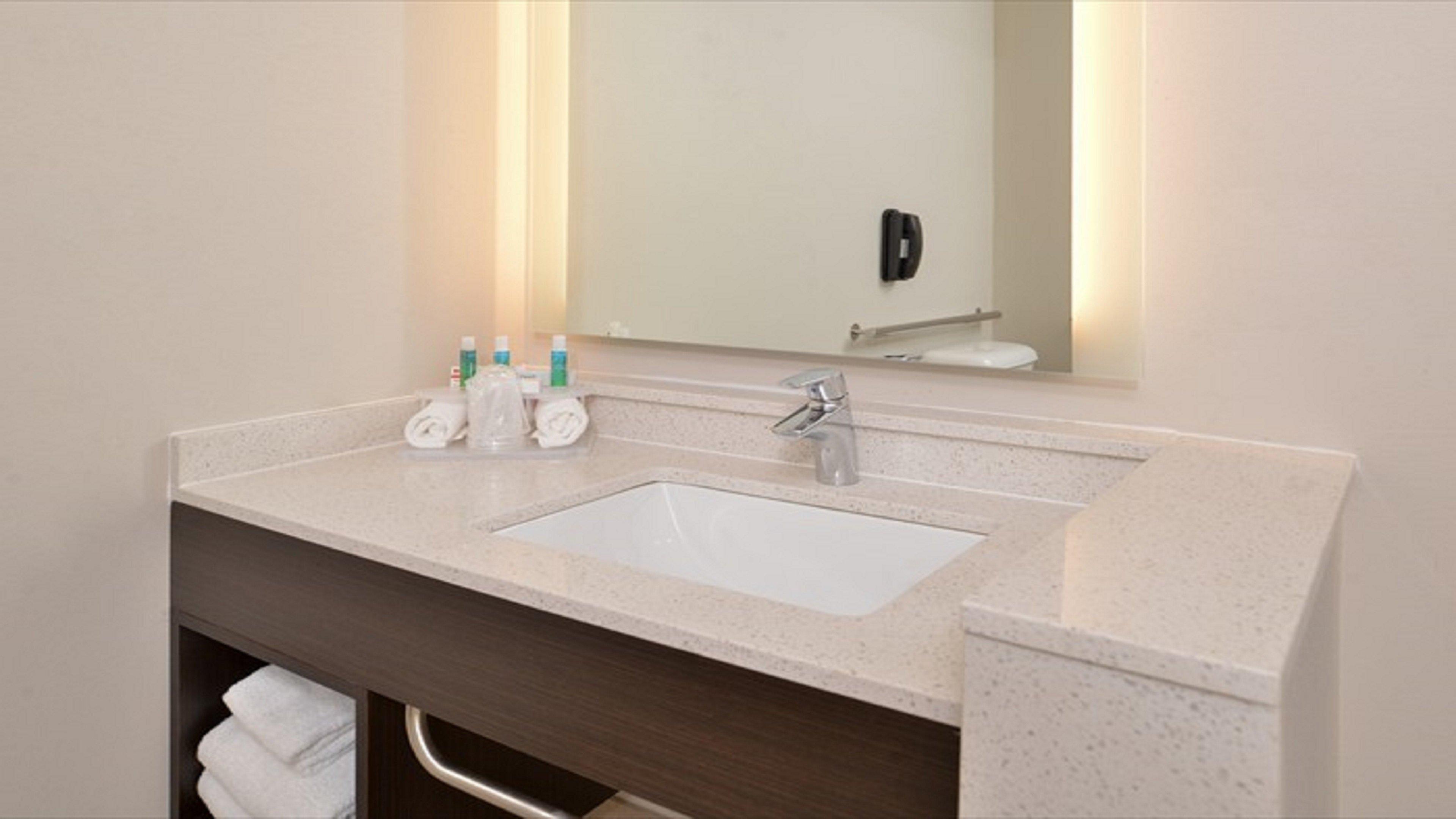 Holiday Inn Express & Suites - Parkersburg East By Ihg Eksteriør billede