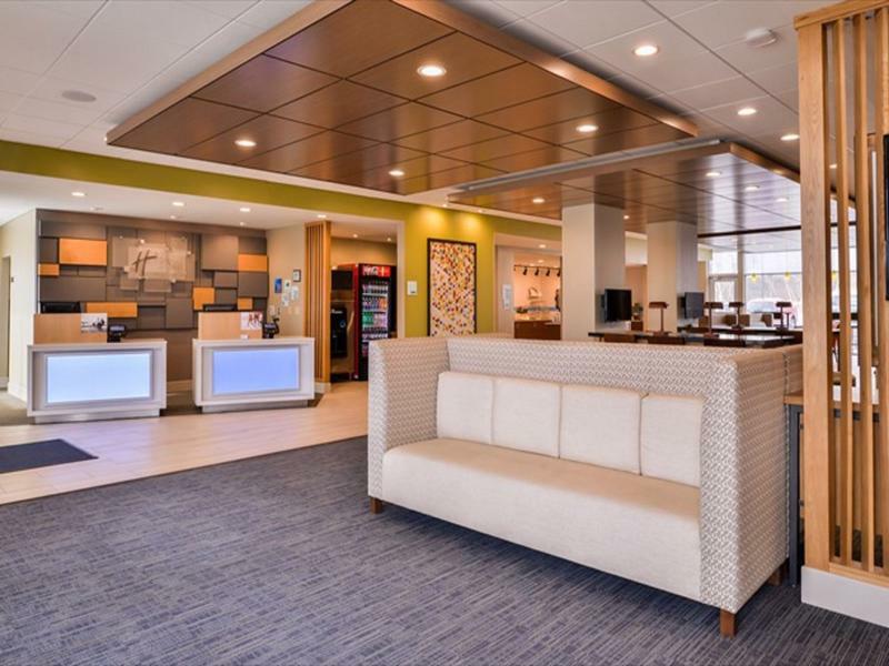 Holiday Inn Express & Suites - Parkersburg East By Ihg Eksteriør billede