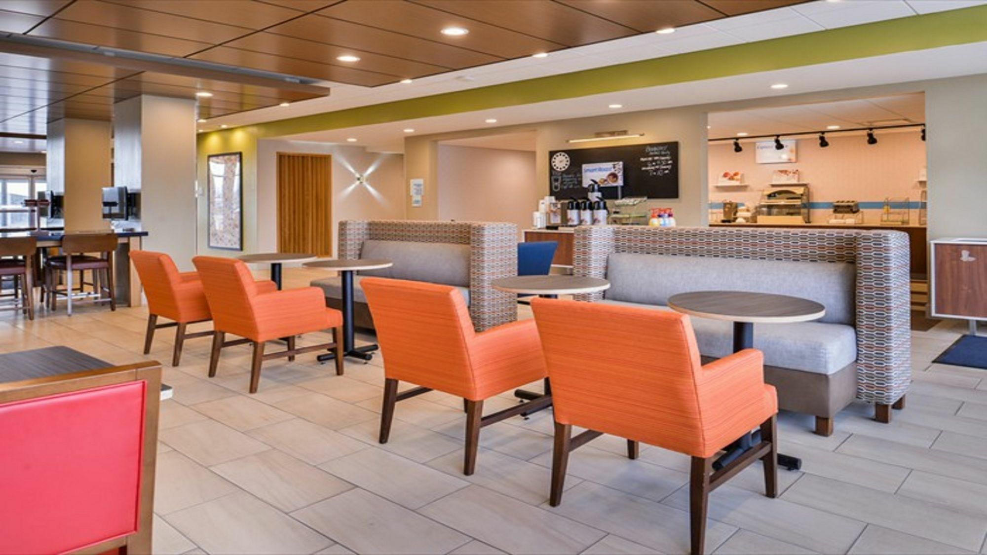 Holiday Inn Express & Suites - Parkersburg East By Ihg Eksteriør billede